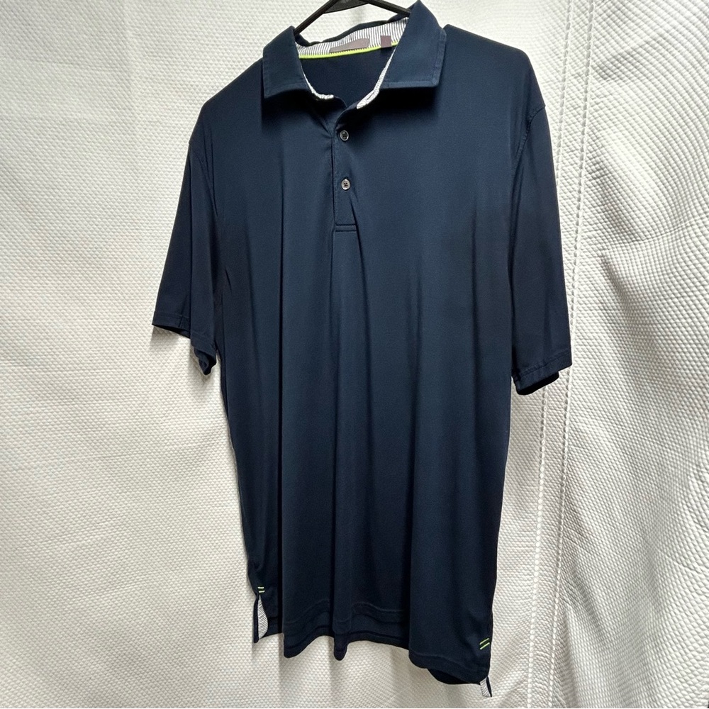 tasc Blue Polo Shirt with Short Sleeves and Comfortable Fit Large